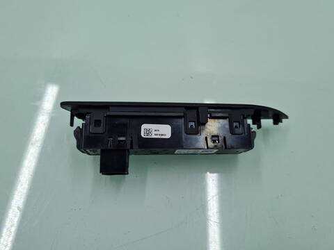 Foto 4ª: Mando Multifuncion Bmw Serie 3 315 318D SPORT LINE 150CV 110KW [B47D20A] (2015)
