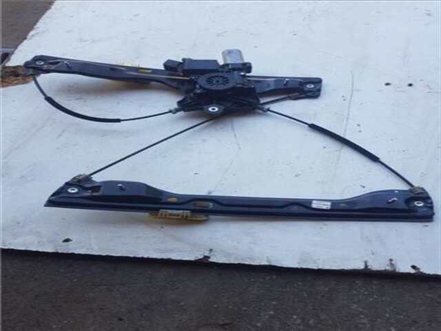 Foto 3ª: Elevalunas Eléctrico Delantero Derecho Opel Astra 1.6 BUSINESS [1.6 LTR. - 81 KW CDTI DPF] [B16DTE]