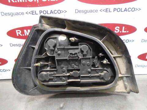 Foto 2ª: Piloto Trasero Derecho Renault Megane 1.6 16V AUTHENTIQUE BA01/04/11) BERLINA 94CV 69KW I FASE 2 BERLINA BA0) [K4M 7] (2002)