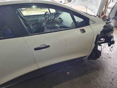 Puerta Delantera Derecha Renault Clio AUTHENTIQUE 75CV 55KW