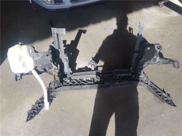 Foto 3ª: Paragolpes Delantero Renault Scenic 1.5 AUTHENTIQUE [1.5 LTR. - 78 KW DCI DIESEL] (JM)(2003-_) [K9K P7]