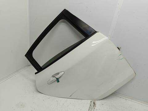 Puerta Trasera Derecha Peugeot 208 STYLE 82CV 60KW