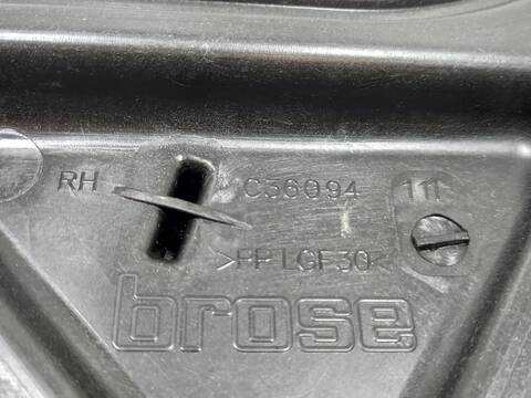 Foto 2ª: Elevalunas Eléctrico Delantero Derecho Jeep Renegade 55282151 (2018)