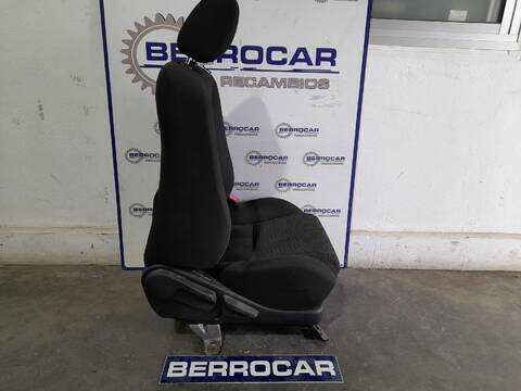 Foto 3ª: Asiento Delantero Derecho Toyota Verso 2.2 D-CAT 177CV [D/ 2AD-FHV] (2004)
