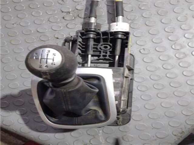 Foto 2ª: Palanca de Cambio Renault Megane 1.5 AUTHENTIQUE [1.5 LTR. - 63 KW DCI DIESEL CAT] III BERLINA 5P (2008-_)