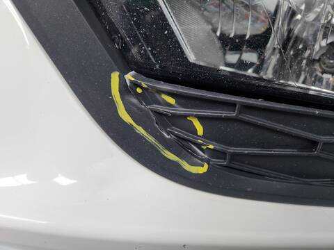 Foto 4ª: Paragolpes Delantero Seat Toledo STYLE 105CV 77KW [CAYC] (2015)