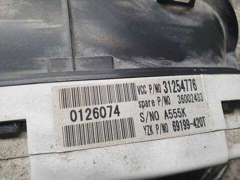 Foto 3ª: Cuadro de Instrumentos Volvo C30 2.0 D KINETIC 136CV 100KW [D4204T] (2011)