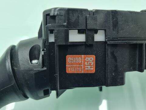 Foto 3ª: Mando Luces Toyota Verso COMFORT 112CV 82KW [N47C16A] (2014)