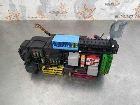 Caja Reles Fusibles Mercedes Clase C 160 C 220 CDI BLUEEFFICIENCY 204.002) 170CV 125KW