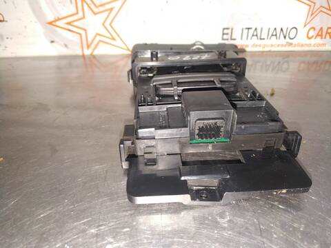 Foto 3ª: Antirrobo Renault Laguna EMOTION PLUS COUPE 150CV 110KW [M9RA8] (2010)