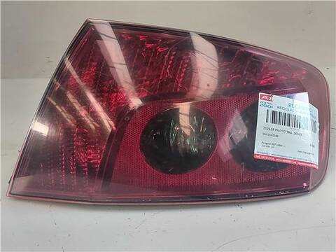 Piloto Trasero Derecho Peugeot 407 2.0 HDI 135 136CV 100KW