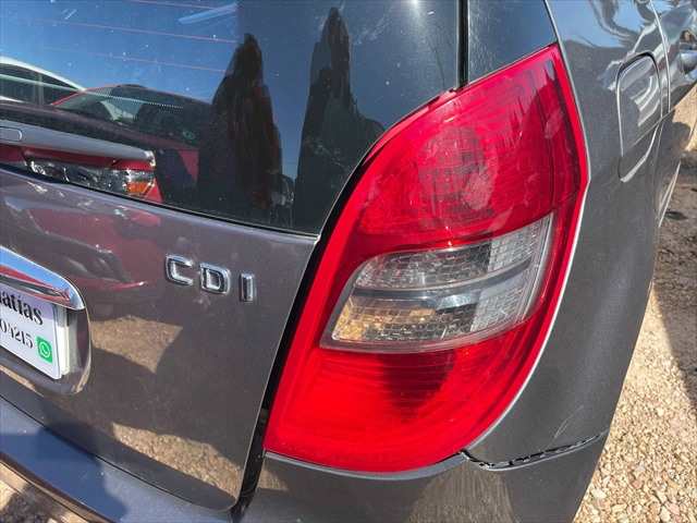 Foto 3ª: Piloto Trasero Derecho Mercedes Clase A 160 2.0 CDI 82cv [640942] (2011)