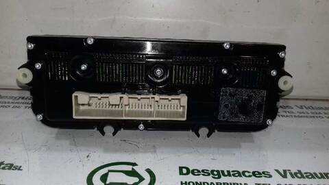 Foto 3ª: Mando Climatizador Volkswagen Golf SPORTLINE BERLINA 140CV 103KW [BKD] (2004)