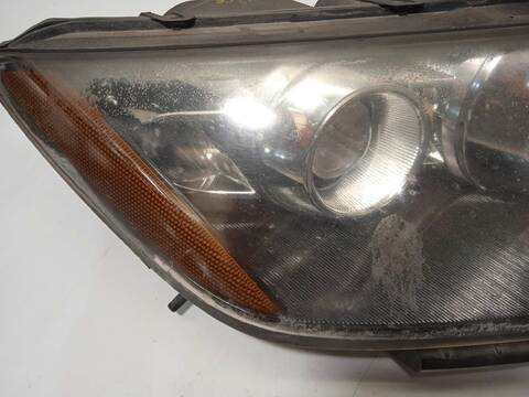 Foto 3ª: Faro Derecho Mazda CX7 2.2 CRTD ER) ACTIVE 173CV 127KW [R2] (2009)