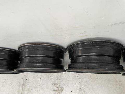 Foto 3ª: Juego LLantas Peugeot 207 CONFORT 90CV [9HXDV6ATED4] (2006)