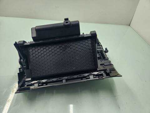 Foto 2ª: Guantera Volkswagen Golf GTI ´´PERFORMANCE´´ BLUEMOTION 230CV 169KW [CHHA] (2013)
