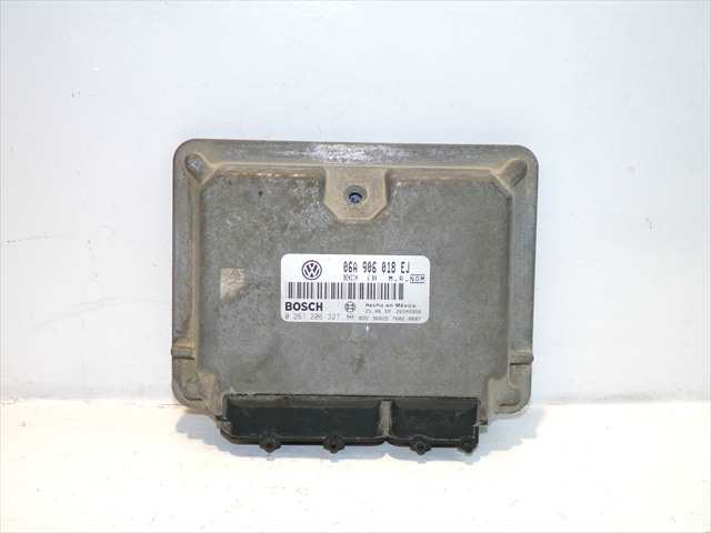 Centralita Motor ECU Volkswagen Beetle 2.0 G 1998-2005