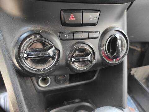 Mando Calefacción A. A. Peugeot 208 YH01