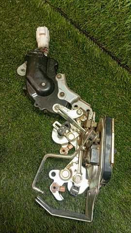 Foto 3ª: Cerradura Puerta Trasera Derecha Toyota 4 Runner 3.0 T DIESEL (1993)