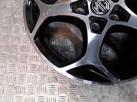 Foto 2ª: LLanta Aleacion Mg 3 MG3 1.5 162CV 119KW [15FHC] (2025)