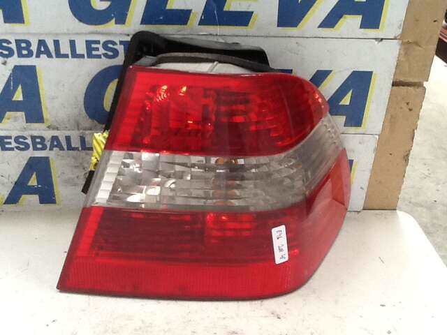 Piloto Trasero Derecho Bmw Serie 3 320 2.0 D E46)