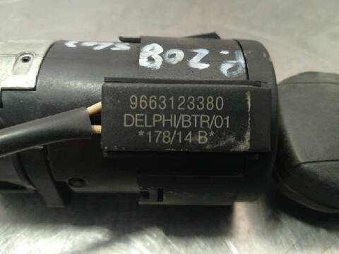 Foto 3ª: Antirrobo Peugeot 208 ACTIVE 92CV 68KW [9H06] (2014)