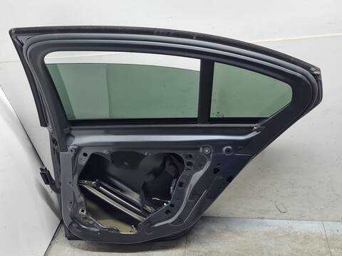 Foto 3ª: Puerta Trasera Derecha Bmw Serie 3 315 318D M SPORT BERLINA 150CV 110KW [B47D20B] (2019)