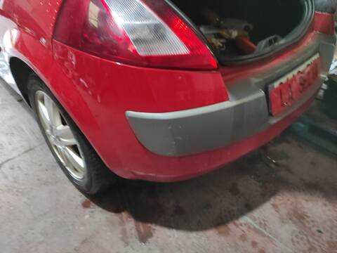 Foto 2ª: Paragolpes Trasero Renault Megane F9Q800 BERLINA II BERLINA 3P (2005)
