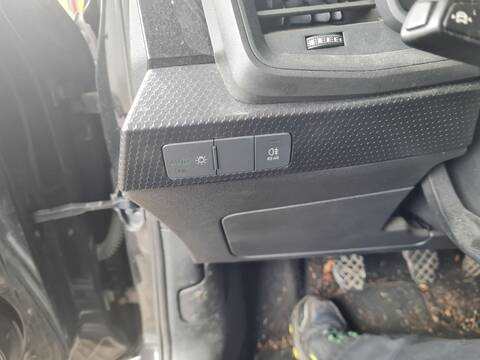 Foto 4ª: Mando Luces Audi A1 25 TFSI BASICO 95CV 70KW [DLAC] (2022)