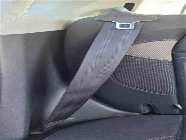 Cinturón Trasero Derecho Peugeot 2008 HMZ