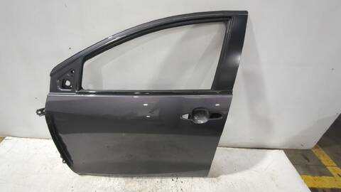 Puerta Delantera Izquierda Toyota Yaris 1.5 HYBRID MXPH11) 92CV