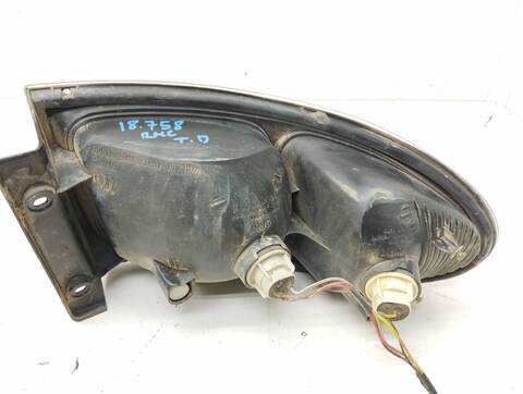 Foto 3ª: Piloto Trasero Derecho Daewoo Lanos COOL 86CV 63KW [A15SMS-G] (2001)
