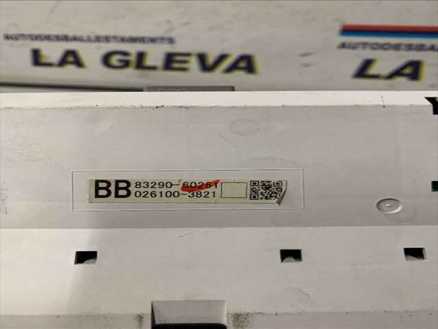 Foto 3ª: Pantalla Multifuncion Toyota Land Cruiser 3.0 D4D 166CV 0CV [1KD-FTV] (2004)