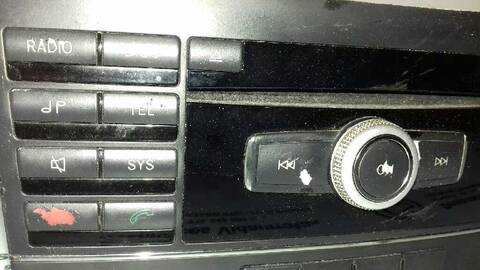 Foto 2ª: Sistema Audio Radio CD Mercedes Clase E 180 2.1 CDI CAT 170CV 125KW [651924] (2009)