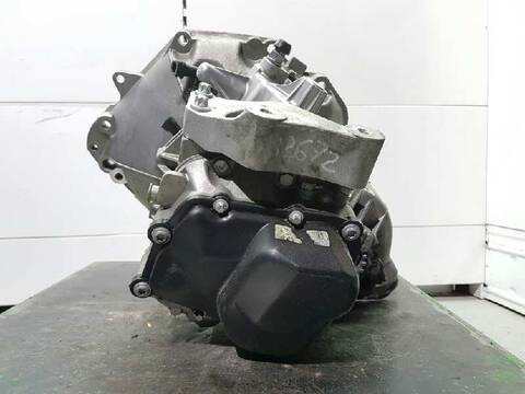 Foto 3ª: Caja Cambios Opel Corsa COSMO 86CV 63KW [A12XER] (2014)