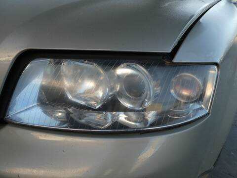 Faro Izquierdo Audi A4 ALT BERLINA