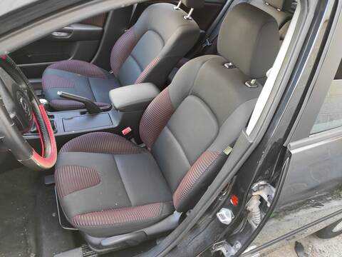 Asiento Delantero Izquierdo Mazda 3 Y6 BERLINA