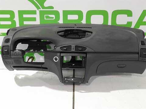 Foto 3ª: Salpicadero Renault Laguna 1.6 107CV [K4M714] (2001)