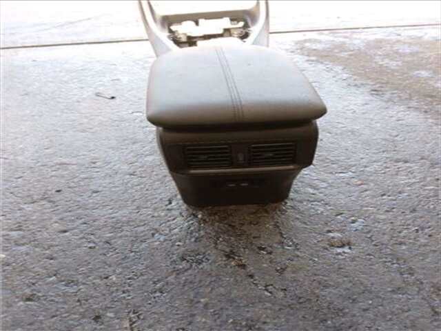 Foto 2ª: Consola Central Toyota Rav4 HÍBRIDO HYBRID 4X2 BUSINESS [HÍBRIDO 160 KW ( 2.5 LTR. - 131 KW 16V)] [A25A-FXS]