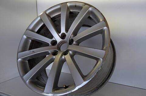 Foto 3ª: LLanta Aleacion Volkswagen Tiguan MOTION 140CV 103KW [CBA] (2009)