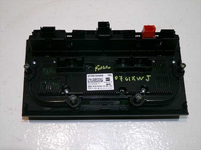 Foto 2ª: Mando Calefacción A. A. Seat Leon 1.6 TDI RANCHERA, 2017-2020 [DGT] (2019)