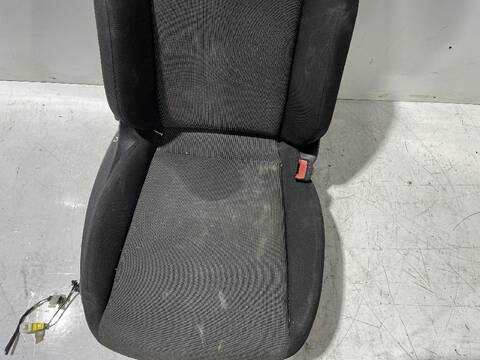 Foto 3ª: Asiento Delantero Derecho Seat Ibiza ERENCE 95CV [DLAC] (2017)