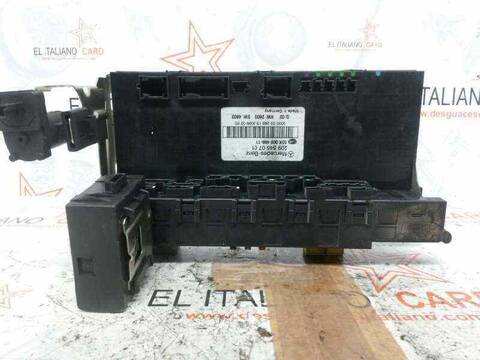 Foto 2ª: Caja Reles Fusibles Mercedes Clase C 160 270 CDI 203.016) BERLINA 170CV 125KW [612962] (2001)