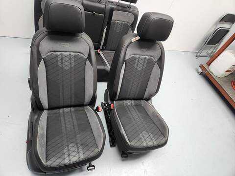 Foto 4ª: Asientos Traseros Volkswagen Tiguan 2.0 TDI 150CV 110KW [DTSB] (2023)