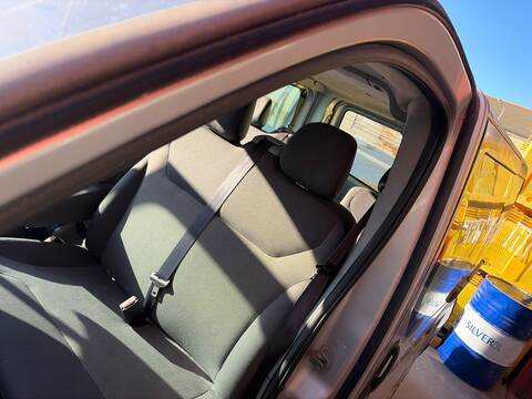 Asiento Delantero Izquierdo Renault Trafic VERSION INDEFINIDA