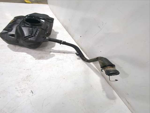 Foto 3ª: Deposito de Combustible Peugeot 107 1.4 HDI 54CV 40KW [8HT (DV4TD)] (2007)