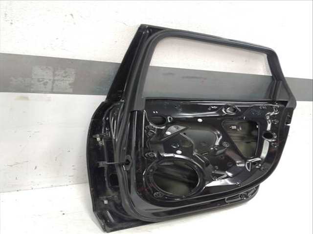 Foto 3ª: Puerta Trasera Derecha Audi A4 333 CV 245KW [CAKA CAK] (2010)