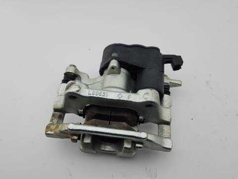 Pinza Freno Trasera Derecho Toyota Yaris MXPJ1) 1.5 HYBRID 92CV