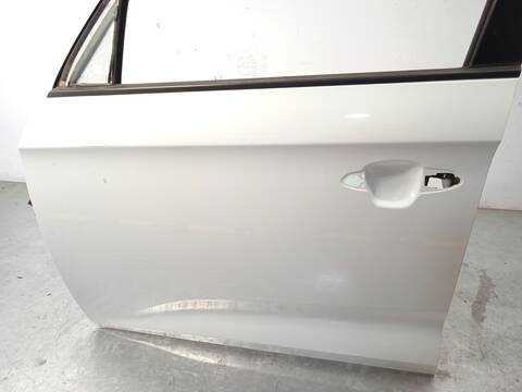 Foto 4ª: Puerta Delantera Izquierda Kia Carens 1.7 CRDI 116CV 85KW [D4FD] (2018)