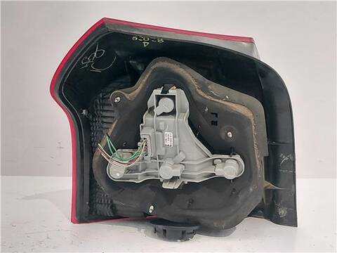 Foto 2ª: Piloto Trasero Derecho Toyota Corolla 1.6 VVT-I 110CV 81KW [3ZZ-FE] (2006)